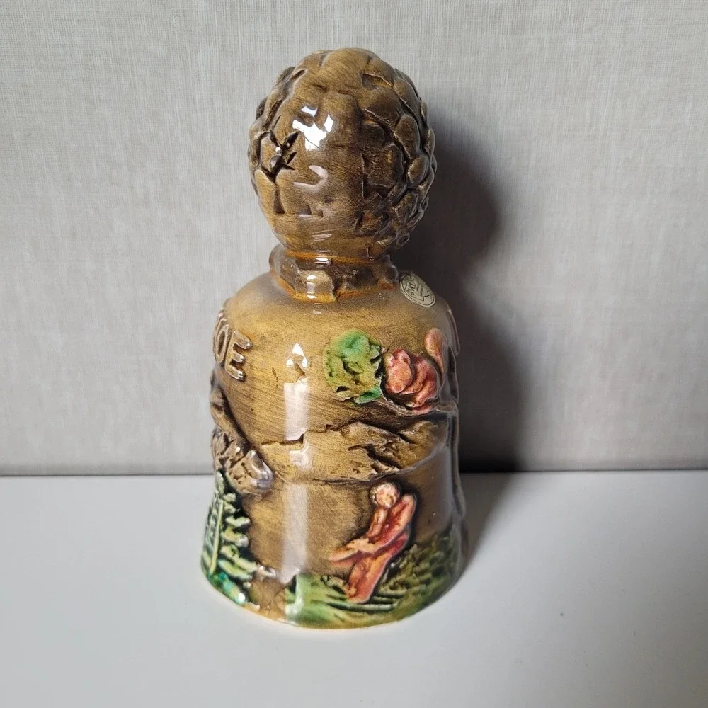 Vintage SNCO Japan Lake Tahoe Ceramic Souvenir Bell Pinecone Handle Squirrel